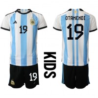 Billiga Argentina Nicolas Otamendi #19 Barnkläder Hemma fotbollskläder till baby VM 2022 Kortärmad (+ Korta byxor)